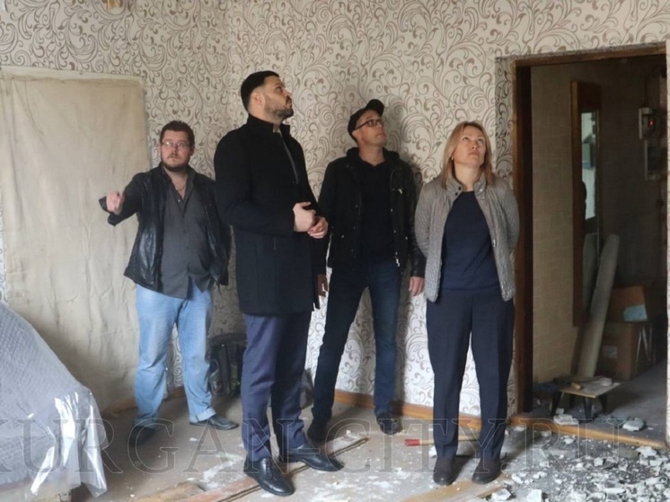 В квартире курганской пенсионерки рухнул потолок