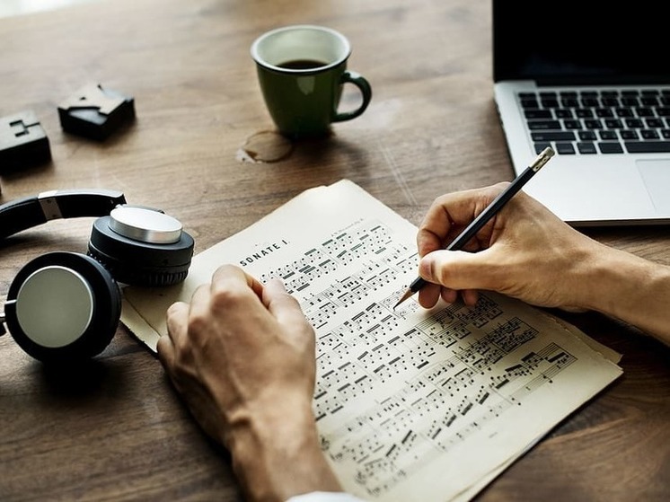 Дончане смогут принять участие в новом проекте для музыкантов и литераторов