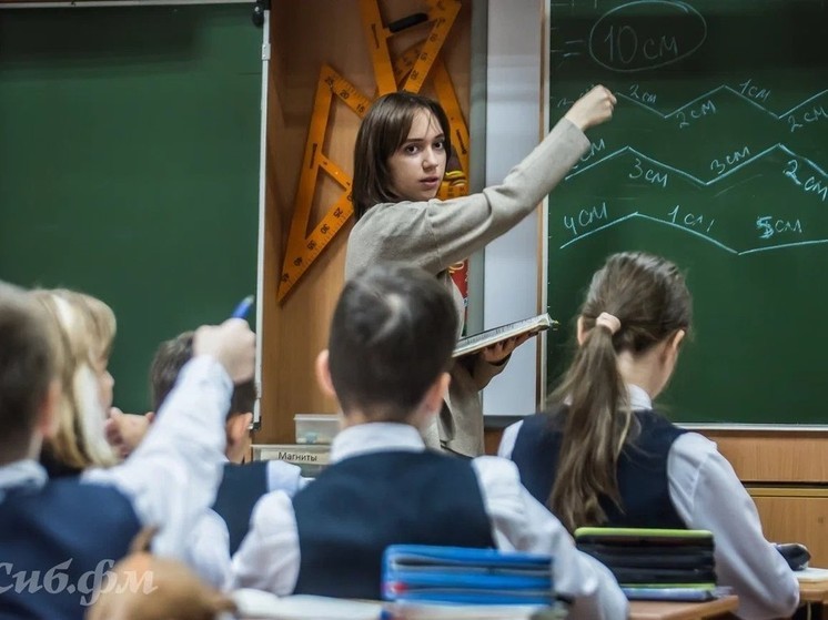 "Львиная доля любого успеха человека определяется учителями": томских педагогов поздравляют с праздником