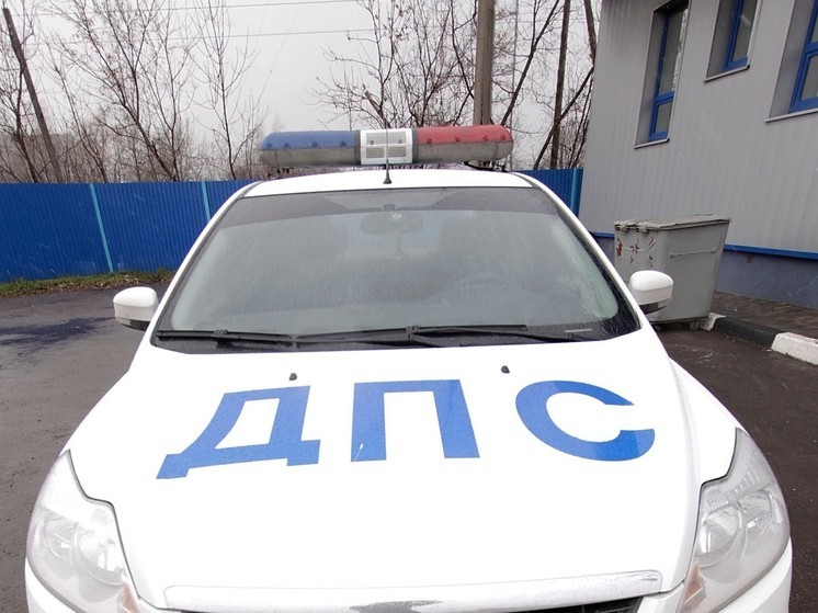 Под Сергиевом Посадом столкнулся грузовик с прицепом и самосвал