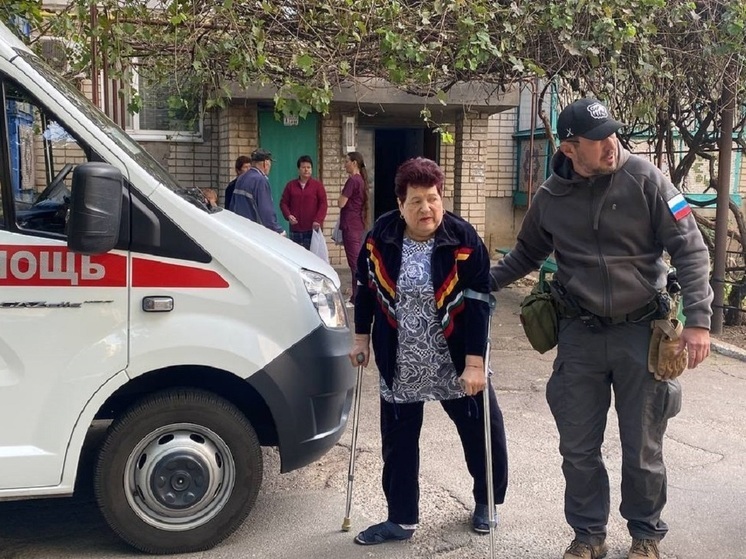 Волонтеры в Херсонской области по просьбе коллег из ЯНАО эвакуировали из зоны обстрелов мать женщины из Надыма