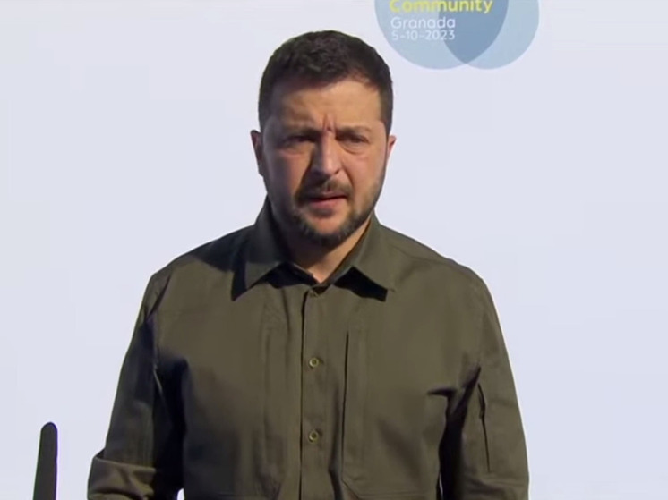 Politico: Зеленский начал искать деньги в Европе после отказа США