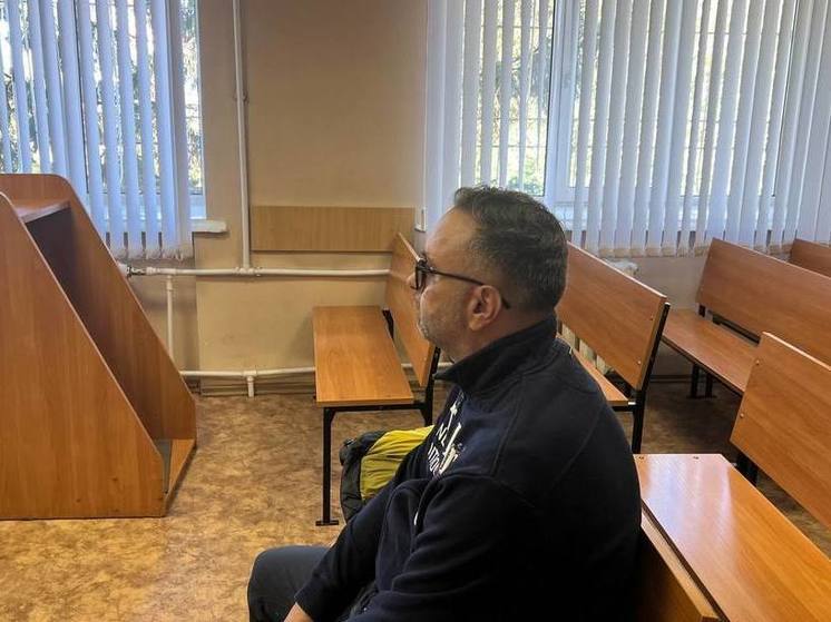 Омский  экс-полицейский Гайдамак в суде не признал вину за ДТП на метромосту