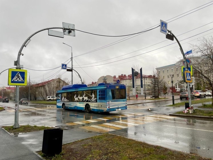 В Салехарде на перекрестке после гибели сбитой УАЗом школьницы установят светофор с кнопкой