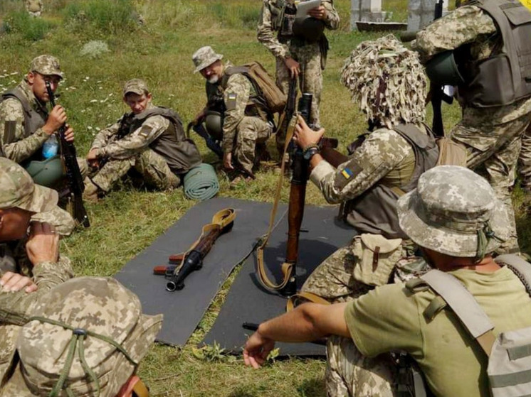 Политолог Журавлев допустил заморозку конфликта на Украине