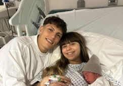 Футболист "Манчестер Юнайтед" Алехандро Гарначо впервые стал отцом: фото