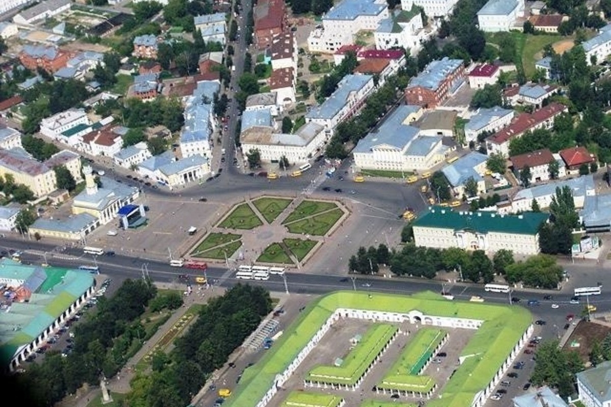 В центре Костромы из-за «Губернской ярмарки» изменится схема движения транспорта