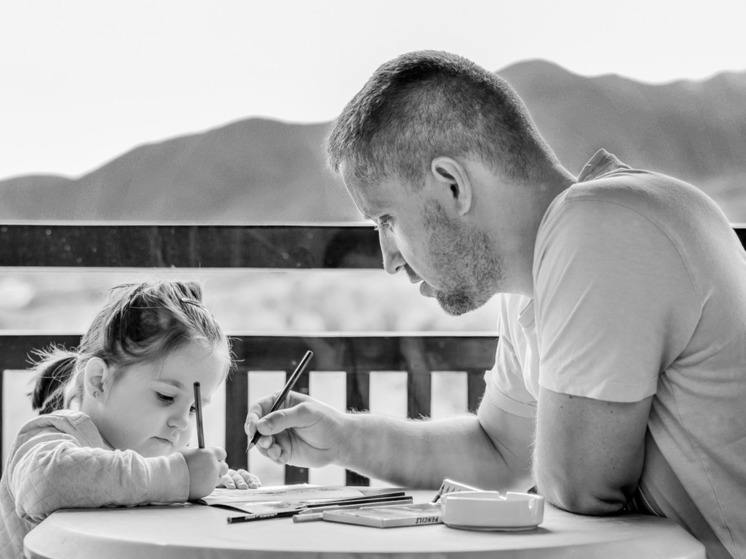 Смолянам рассказали о мероприятиях, приуроченных к празднованию Дня отца