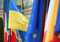 В последние месяцы поддержка Украины со стороны западных стран начала ослабевать, многие сомневаются в ее необходимости, пишет обозреватель Telegraph Кон Кафлин