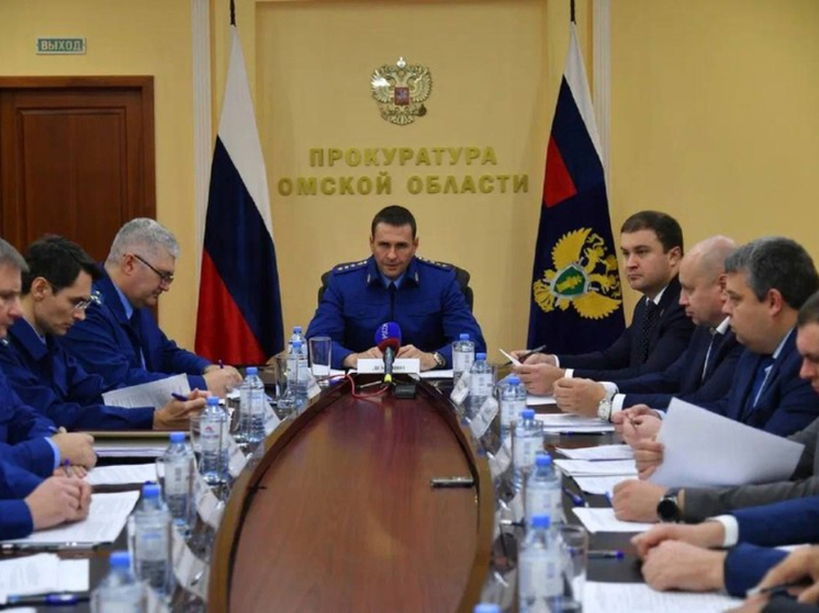Губернатор Омской области Хоценко заявил, что чиновникам не нужно давать пустых обещаний