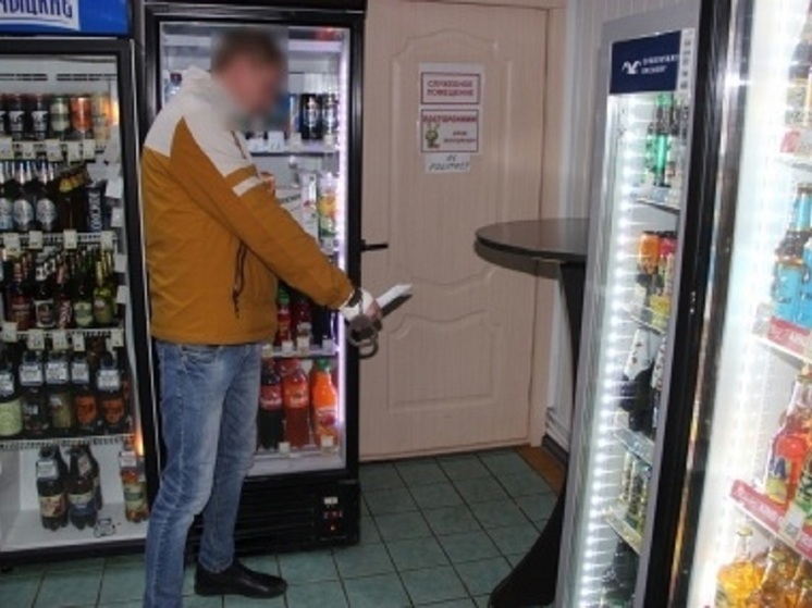 В Орле хулиганы пытались убить в магазине подростка