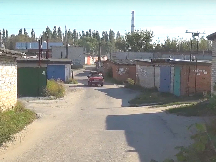 Курские полицейские обнаружили в гараже местного жителя более 8 кг марихуаны
