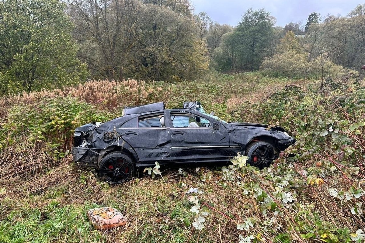 Водитель Mercedes погиб в ДТП на трассе в Калужской области - МК Калуга