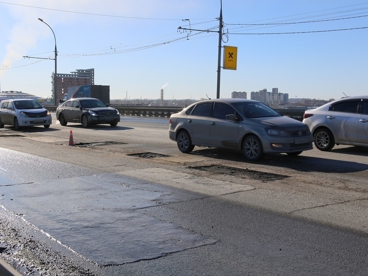 В Новосибирске не нашлось желающих ремонтировать Димитровский мост