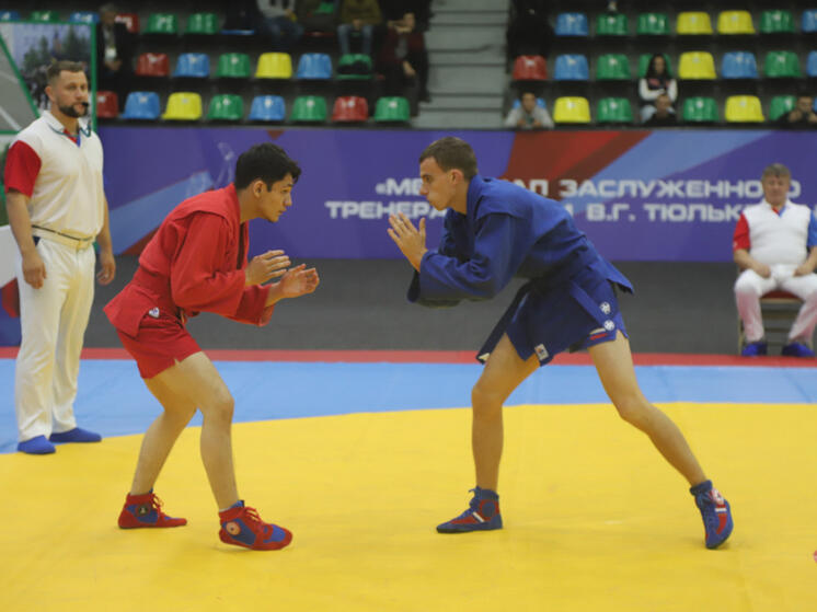 Всероссийский турнир по самбо памяти героев-пограничников стартовал в Хабаровске