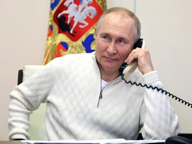 Курский губернатор поздравил Владимира Путина с днем рождения