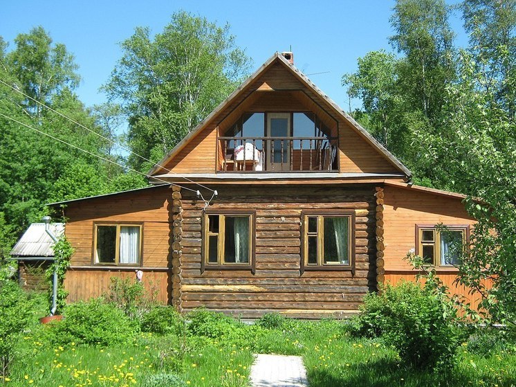 Дачникам рассказали, какие из дел на дачах нельзя откладывать до весны