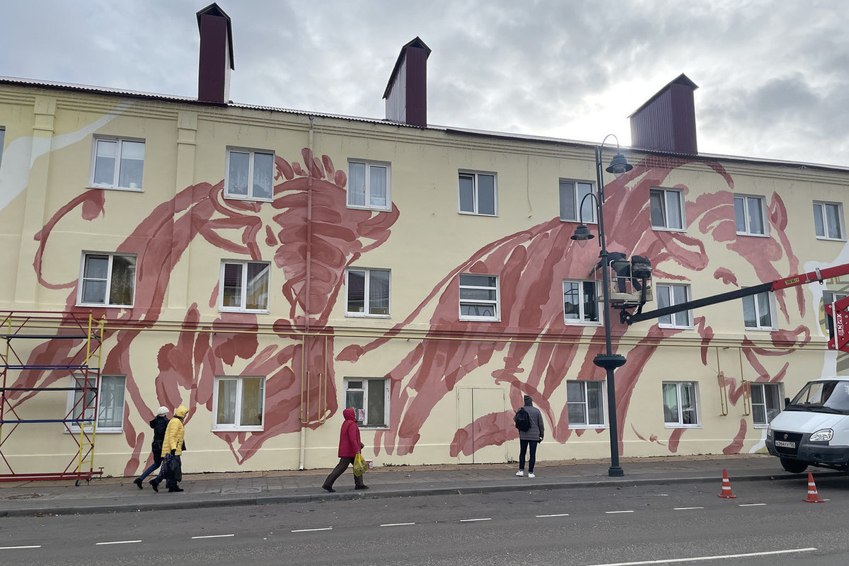 a-23-000-year-old-bison-turned-into-a-60-meter-long-mural-time-news