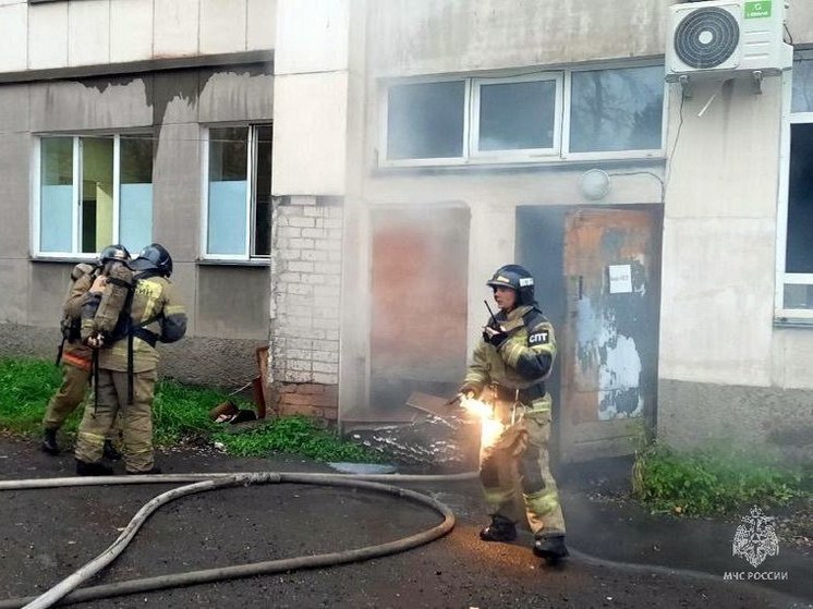 Под Челябинском из горящего здания больницы эвакуированы 86 человек