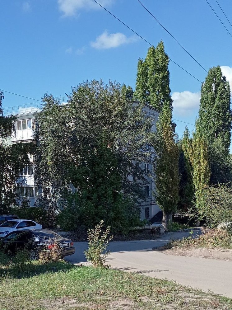 На Ипподромной в Саратове отремонтируют тротуар