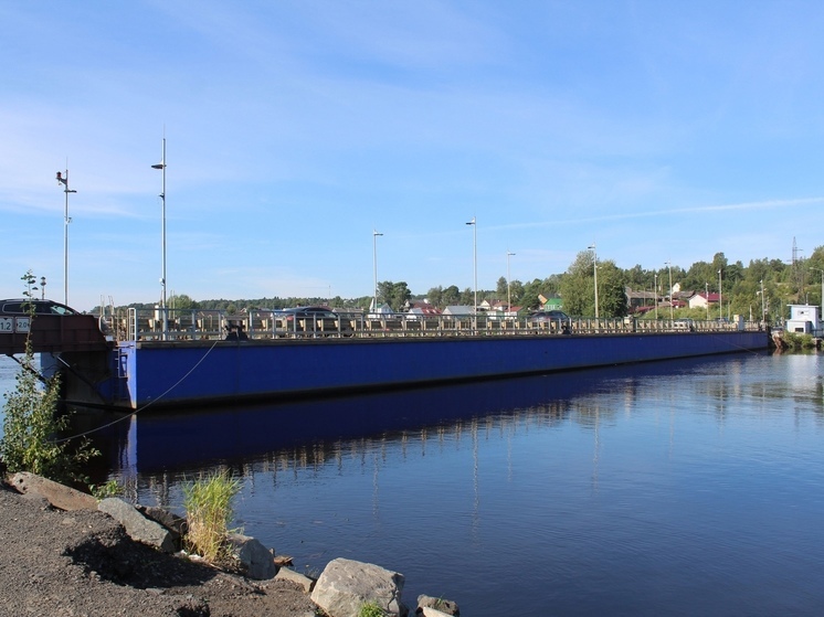Дорожники еще на несколько ночей закроют понтонный мост в Петрозаводске