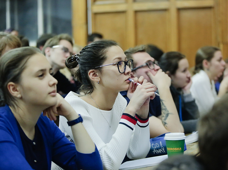 Обозначился чудовищный разрыв между обучением специалистов и реальным производством