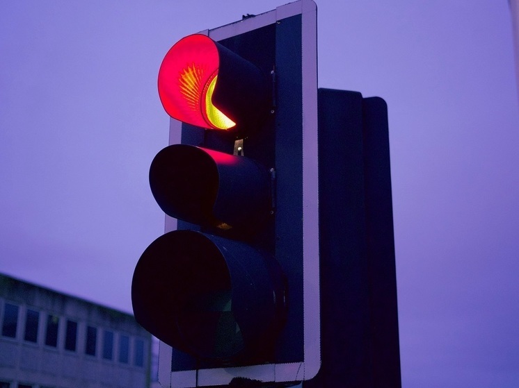 19-летний водитель «ВАЗа» пострадал в результате ДТП в Рославле