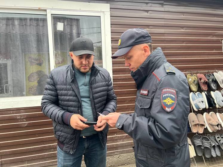 Полиция нагрянула на рынок КрасТЭЦ с проверкой мигрантов