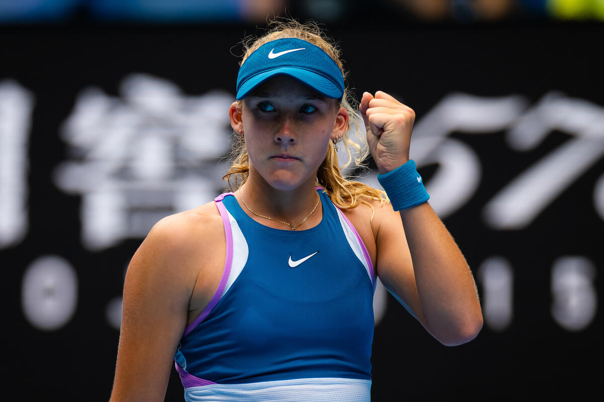 Мирра Андреева вышла во второй круг турнира в Гонконге