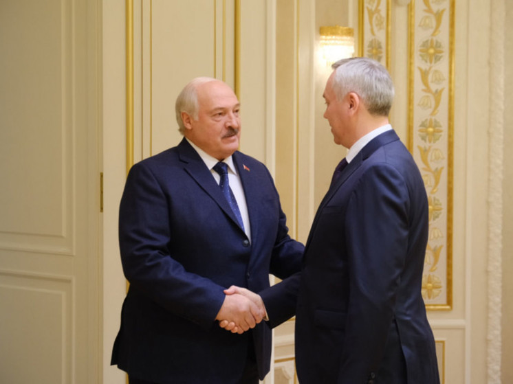 Президент Белоруссии Александр Лукашенко предложил Губернатору Андрею Травникову совместно развивать беспилотное авиастроение и искусственный интеллект