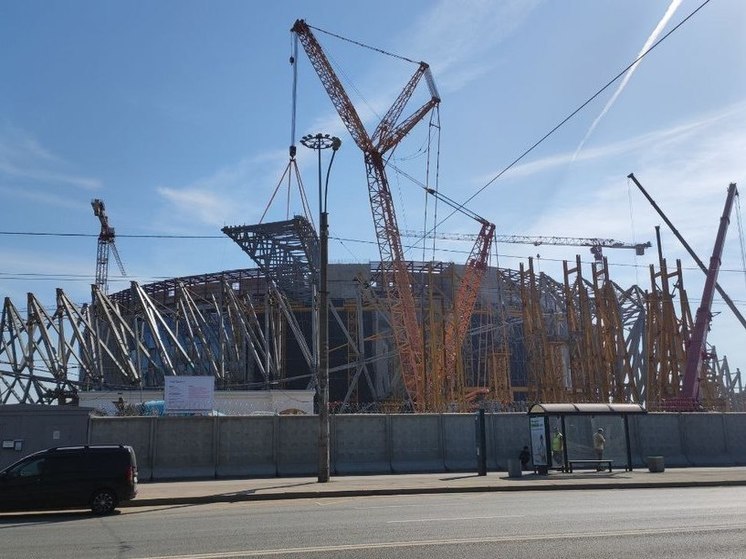 Стройка и кровь: сколько еще жертв унесет строительство ледовой арены в Петербурге?