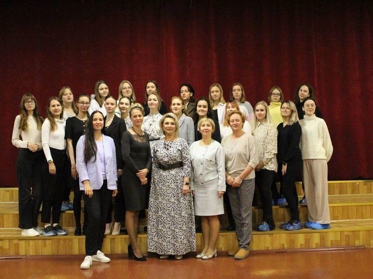 Для молодых педагогов области провели экскурсию в Губернском колледже Серпухова