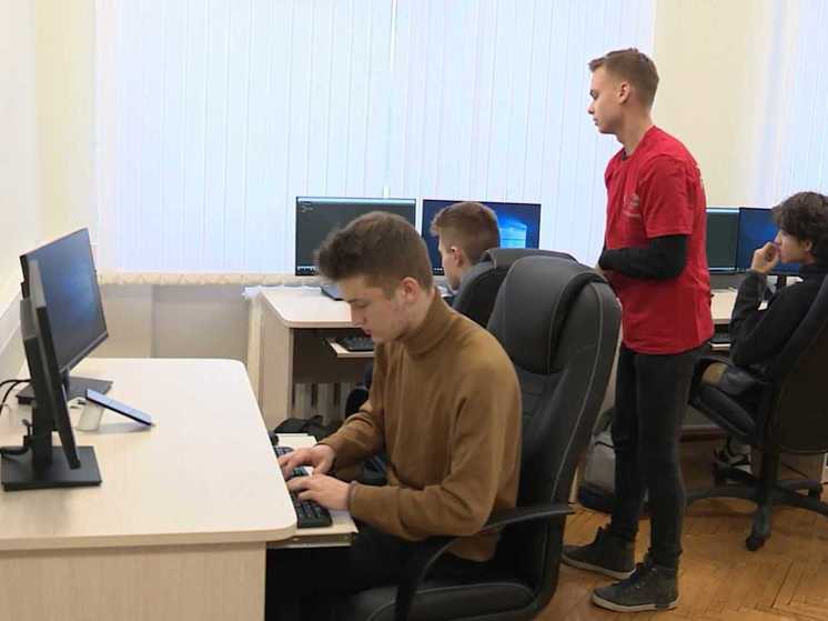 Костромские подростки проверяют себя на знание прав и обязанностей