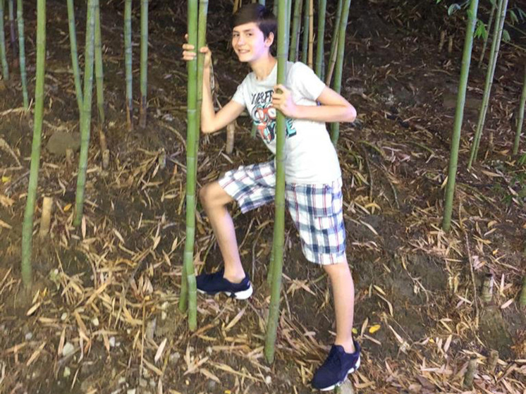 Нездорового юношу поместили в СИЗО и отказываются госпитализировать