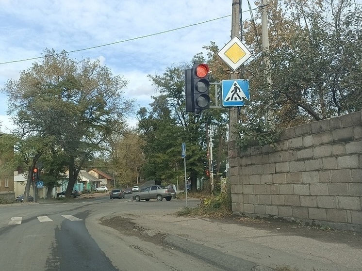 Югра оснастит дороги Макеевки тысячей дорожных знаков