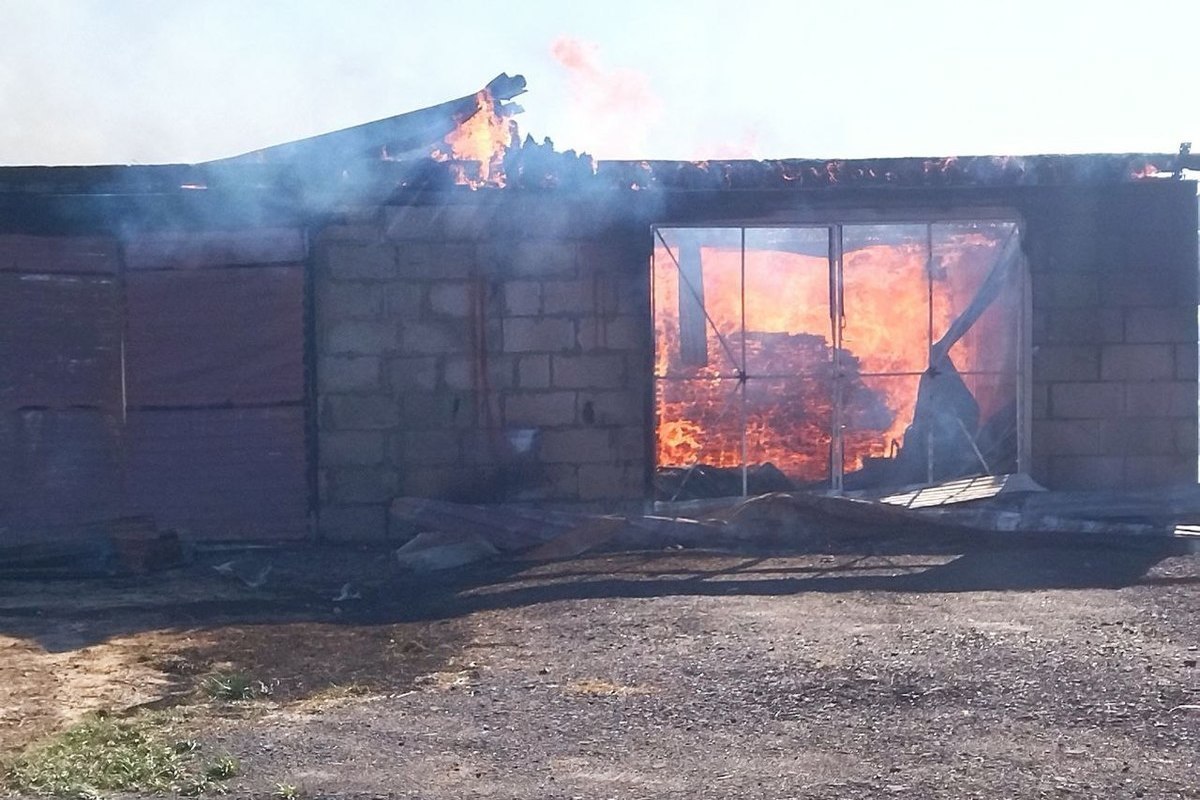 Поселки россии. Обстрел поселка суземка. Фото разрушенного дома. Поселок суземка брянской области. Фото разрушенного дома.