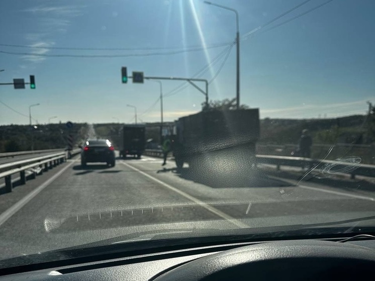 Под Курском столкнулись ГАЗель и КамАЗ