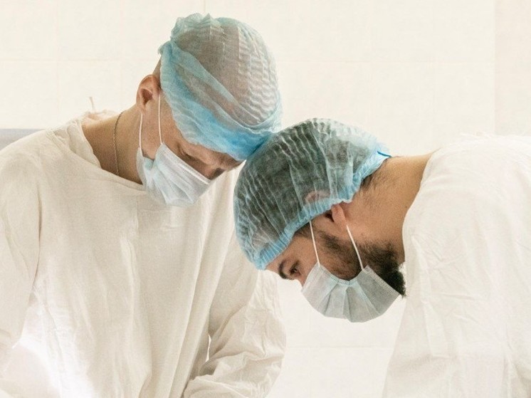Хирурги Подольска удалили у женщины две опухоли весом 12 кг