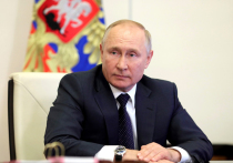 Владимир Путин на пленарном заседании Российской энергетической недели выразил недоумение по поводу отправки американских авианосцев на Ближний Восток в зону палестино-израильского конфликта