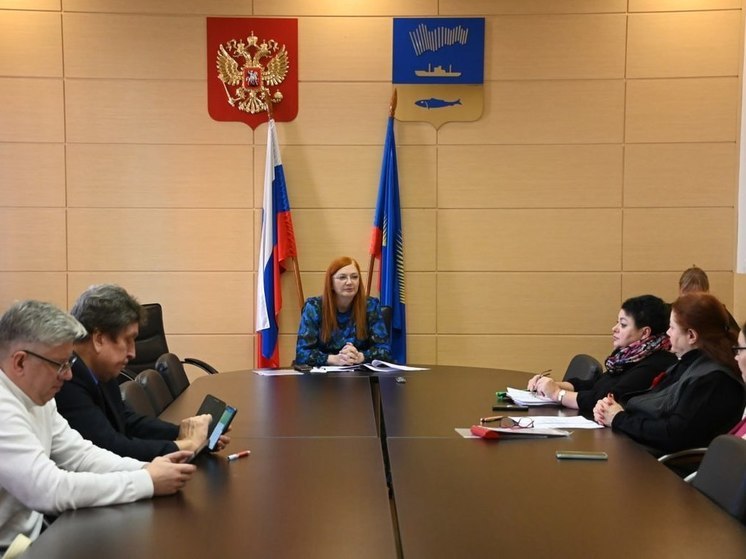 В Совете депутатов Мурманска продолжают работу постоянные комиссии