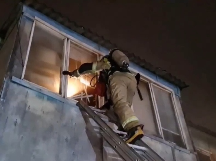 При пожаре в Ноябрьске пострадали двое детей