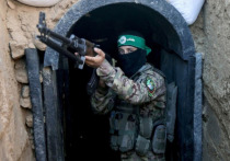 Боевое крыло «Исламского движения сопротивления» (ХАМАС) «Бригады Аль-Кассам» обстреляло ракетами военную базу «Раим», сообщает палестинское движение в своем телеграм-канале