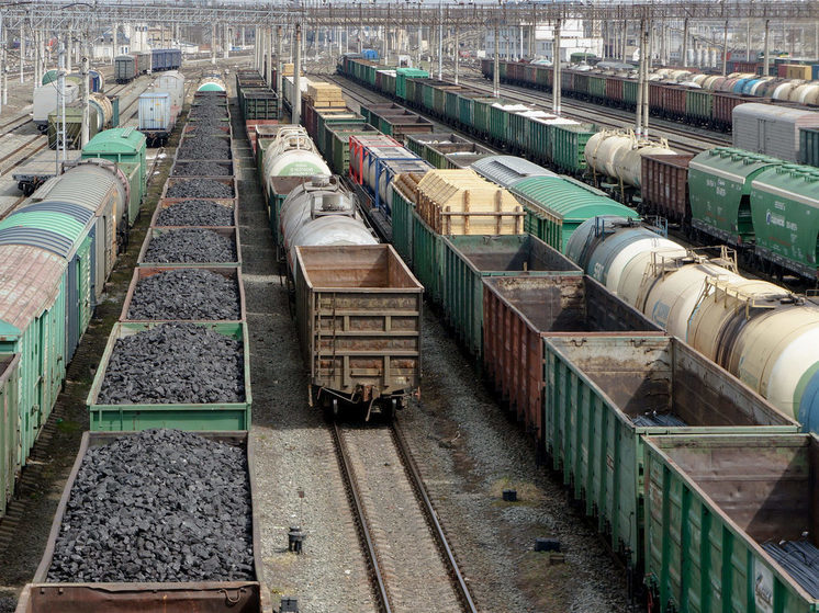 Костромские предприятия отправили по  железной дороге 137 тысяч тонн различных грузов