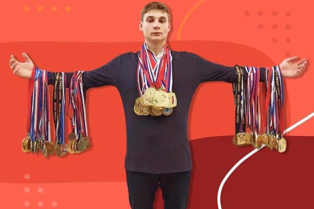 Рекорд Ямала: пловец из Салехарда завоевал 100 золотых медалей на соревнованиях региона