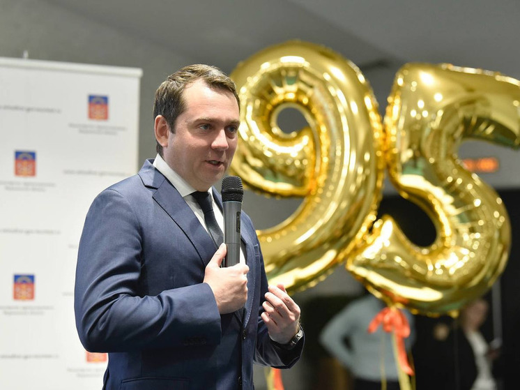 Андрей Чибис поздравил сотрудников скорой медицинской помощи