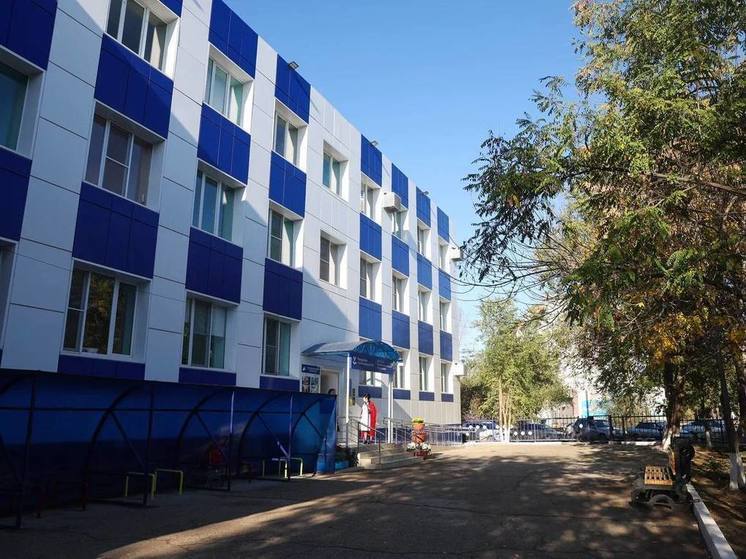 В Астрахани завершили ремонт в детском отделении городской поликлиники