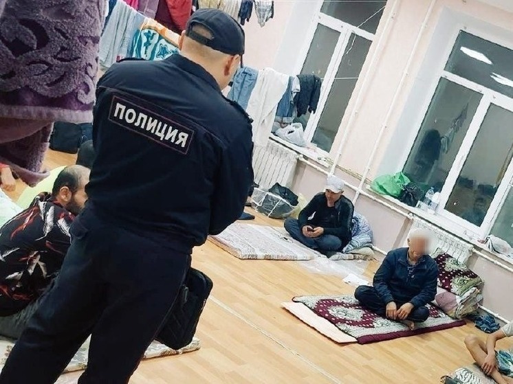 В Калмыкии выявили нелегалов и выдворили из страны