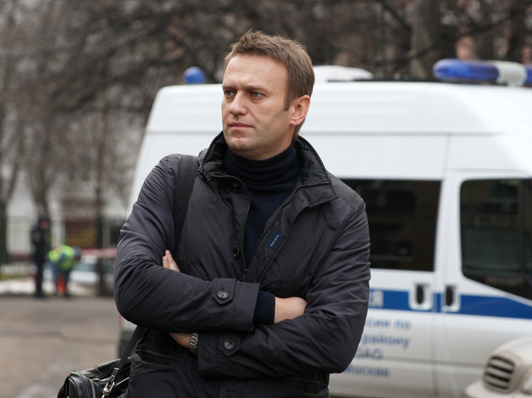 Еще двоих адвокатов Навального отправили в СИЗО