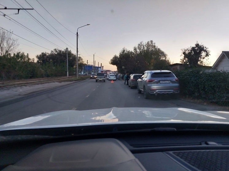 В Курске ДТП парализовало движение по улице Литовской