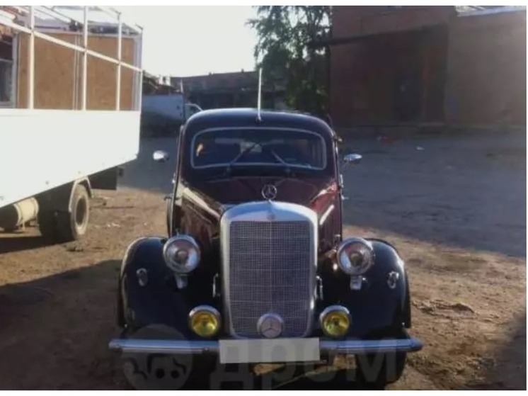 В Омске продают довоенный Mercedes 1937 года выпуска за 5 млн рублей